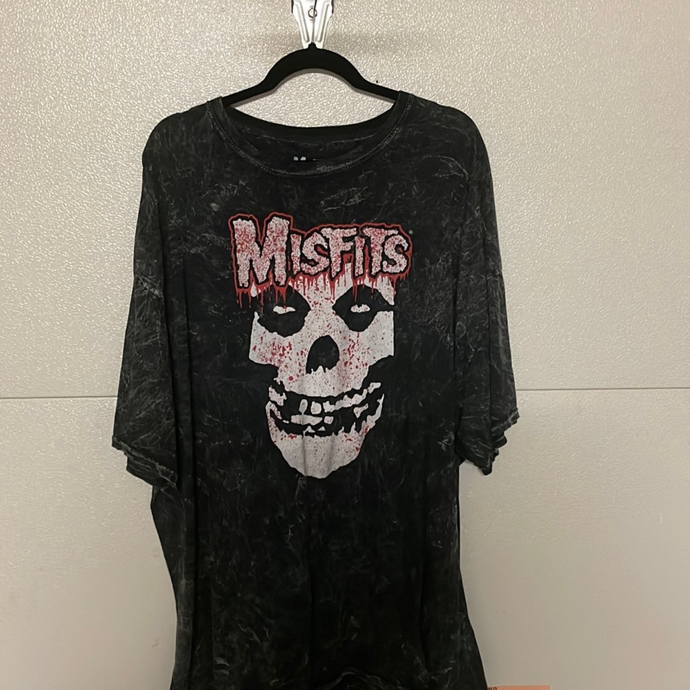 3x Misfits shirt